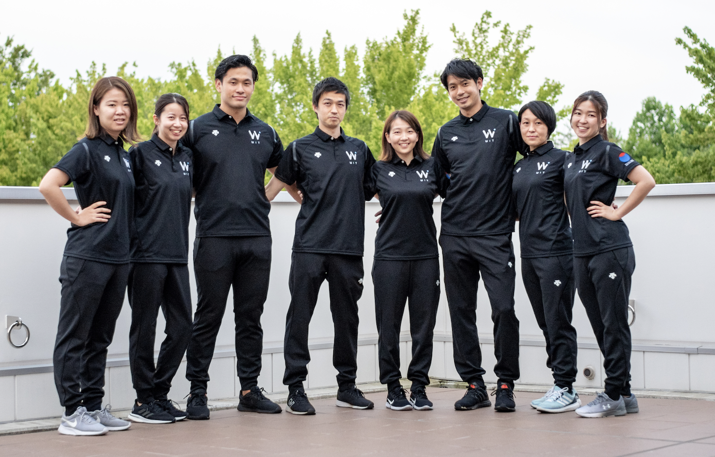 パーソナルトレーナーの集合写真